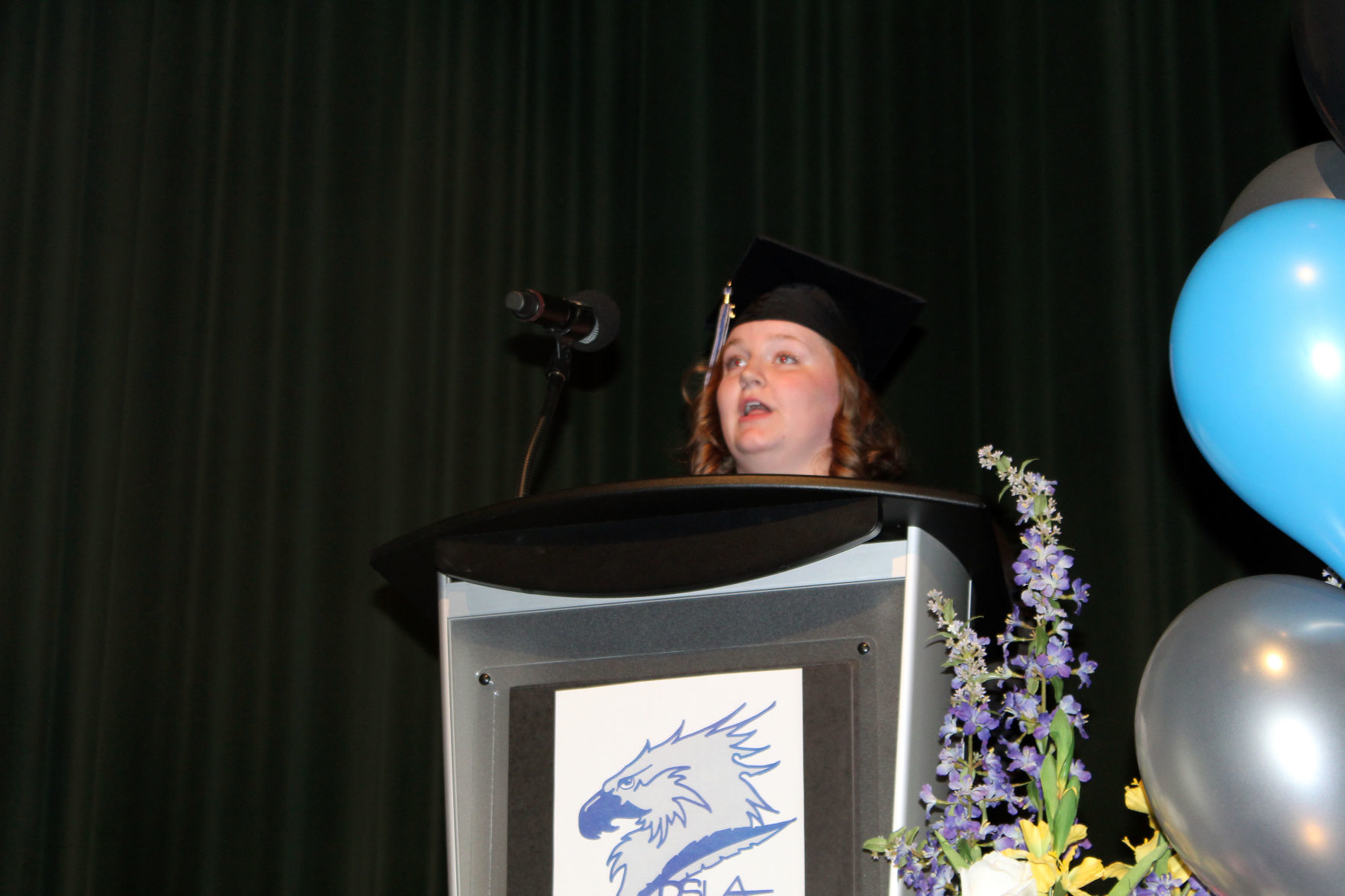 060419-ctzn-news-dsl-grad006.jpg